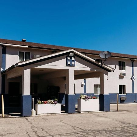 Travelodge By Wyndham Worland Esterno foto