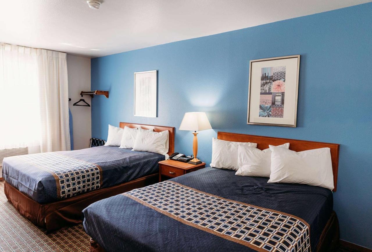 Travelodge By Wyndham Worland Esterno foto